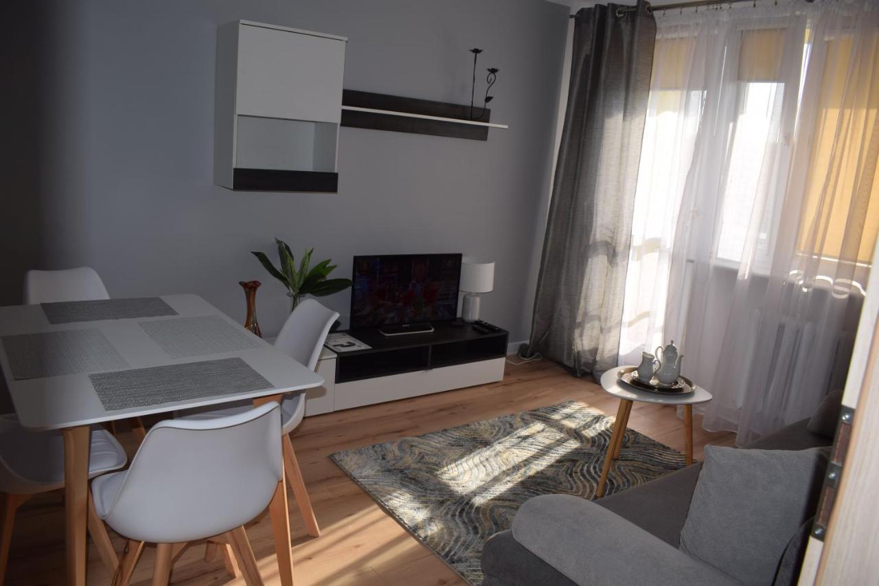 Apartament M-3 Centrum - 38M2 Częstochowa Exterior foto